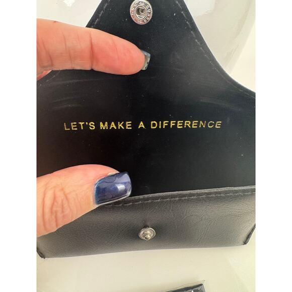 DIFF NWOT Pink & Gold Genevive Oversized Sunglasses With Case - Picture 14 of 15